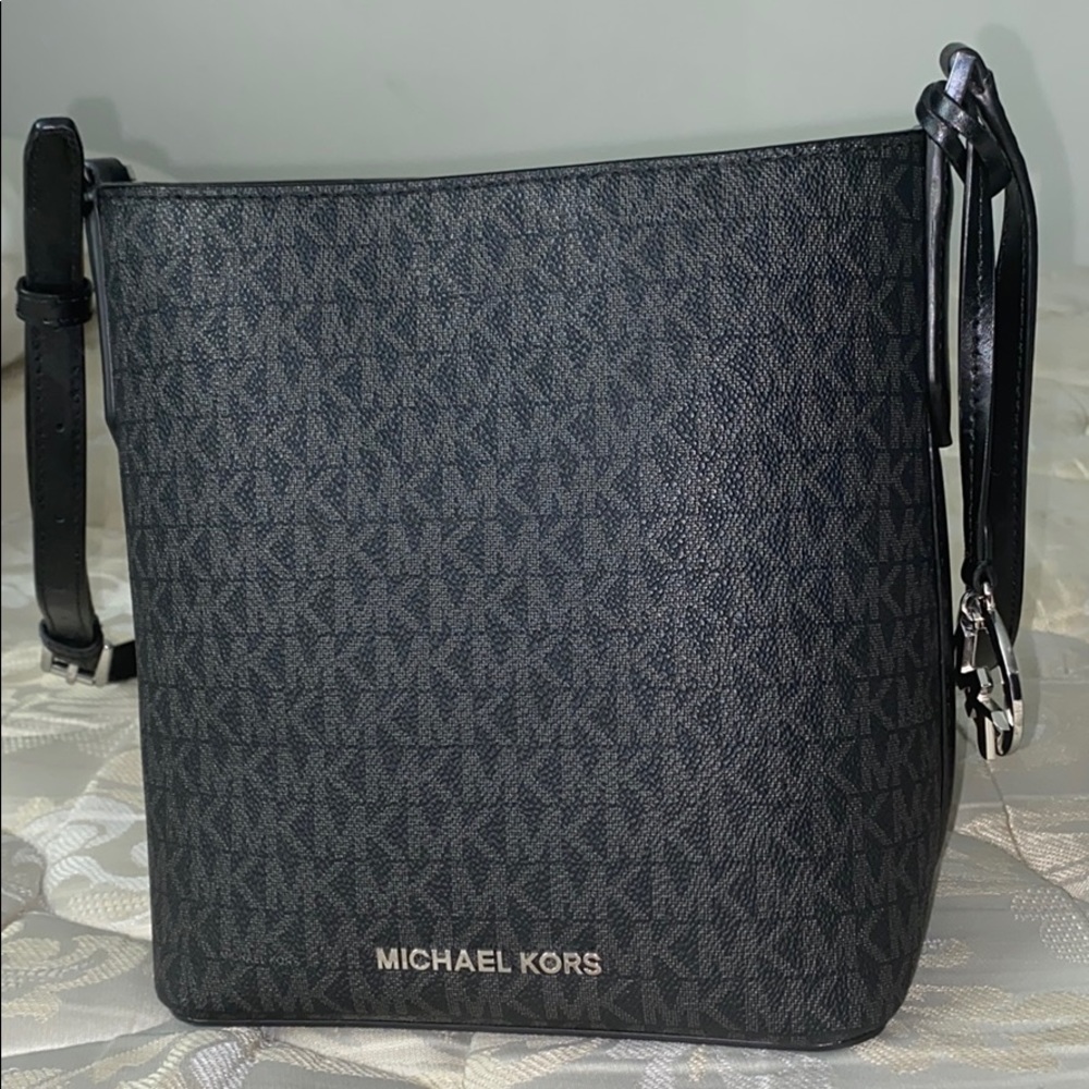 Michael Kors Crossbody Purse
